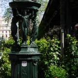 Paris: marché aux fleurs (Elisabeth 2) .