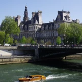 Paris: Hôtel de Ville .