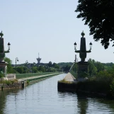 Pont-canal de Briare: colonnes rostrales