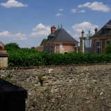 Château de la Bussière (Loiret): entrée et douves
